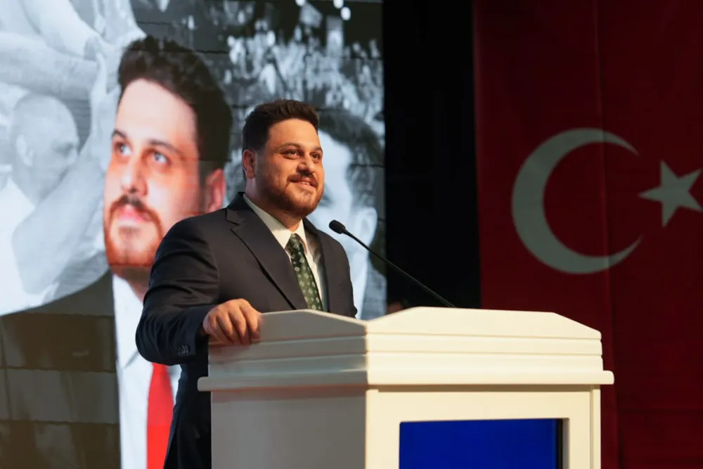 Herkesin eşit olduğu yerde eşitlik isteyen, eşitlik değil imtiyaz istiyordur.