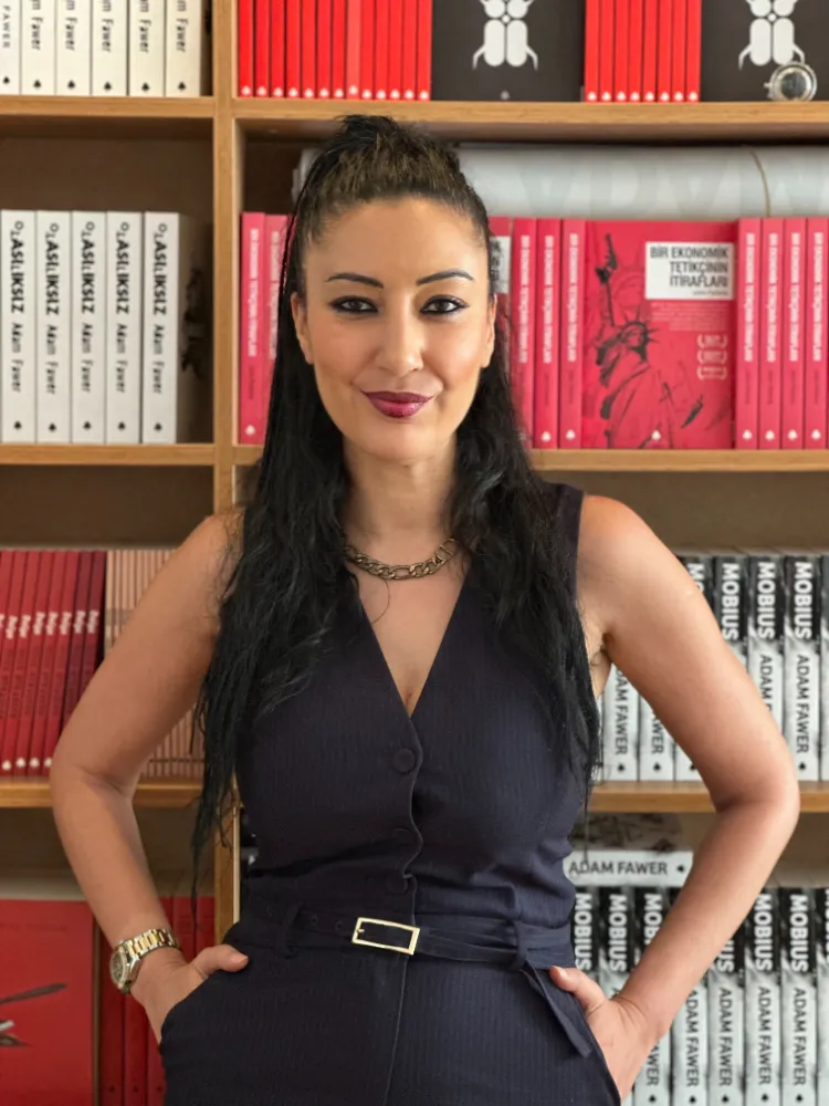 Yazar-Editör Sohbetleri Devam Ediyor   Özgür Mumcu ve Nazlı Berivan Ak, “Dünyalılar”ı Konuşuyor