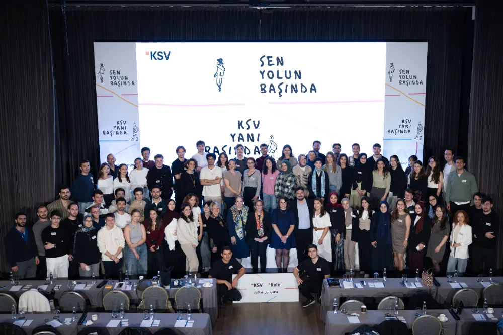 Zeynep Bodur Okyay ve Mehmet Nane, Kaleseramik Vakfı Öğrenci Buluşması