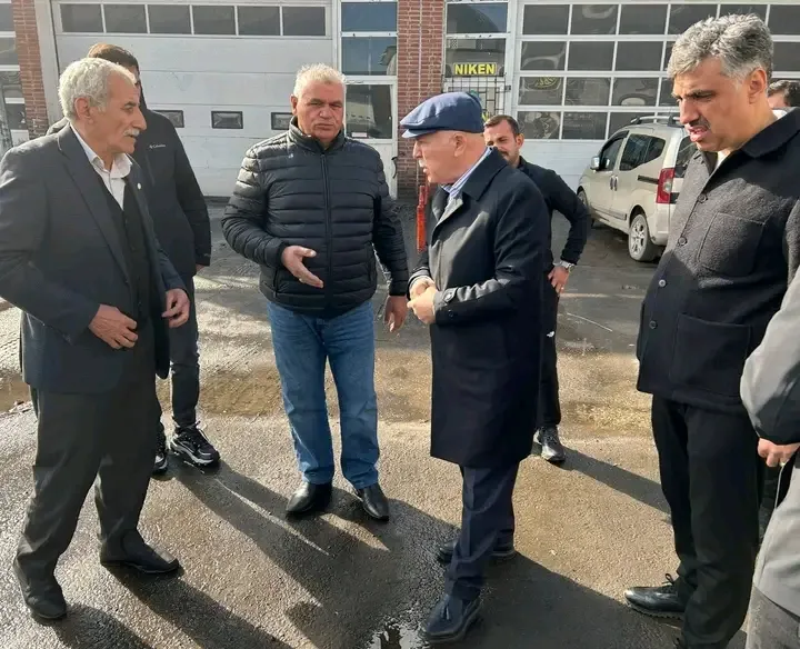 Başkan Sekmen Otoban Sanayi Sitesi