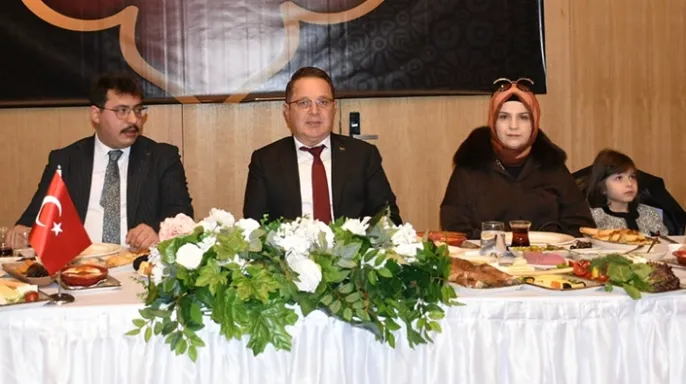 Elmalı: “Bugün de Aynı Noktadayım, Dün Olduğum Gibi Cumhuriyetçiyim”