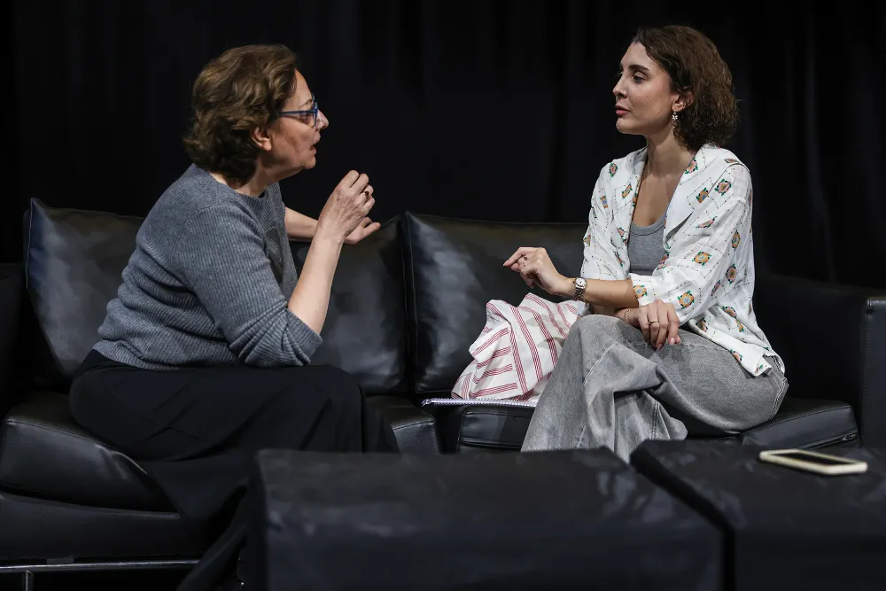 Çağan Irmak İmzalı oyunda, Ayda Aksel ve Alina Boz Başrolde!