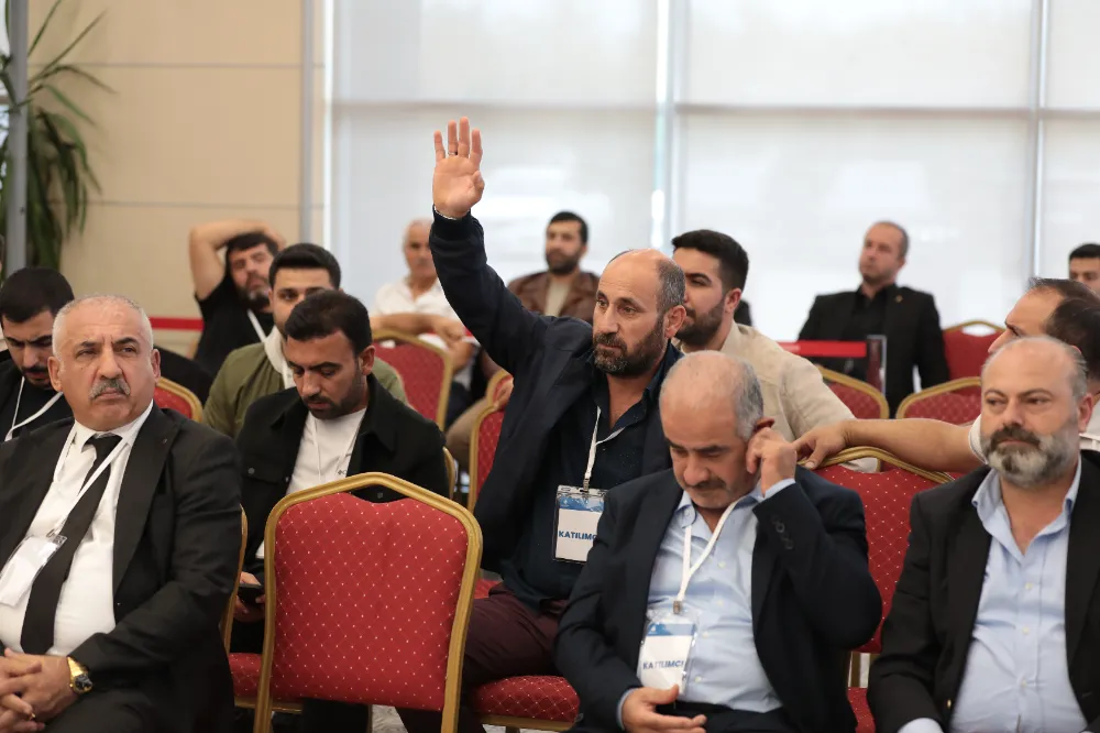 İBB’DEN ÜÇÜNCÜ TAKSİ İHALESİ: 63 PLAKA SATILDI 