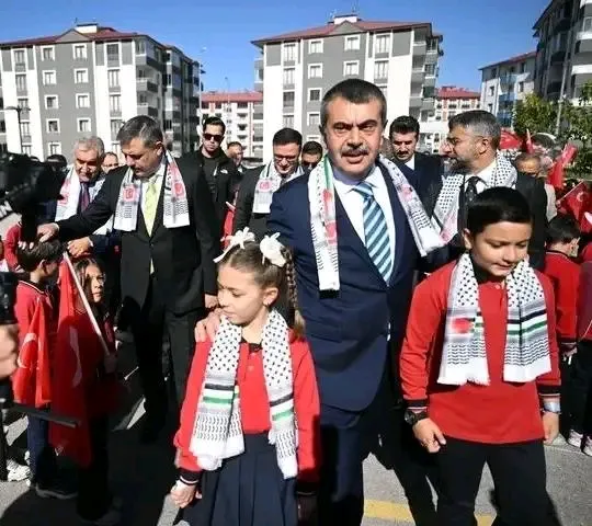 Bakan Tekin 60 bin insan Şehid edildi