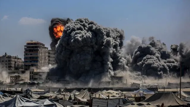 Katil İsrail 2 yıldır her gün Gazze