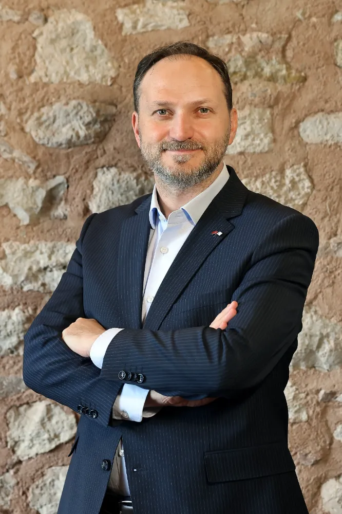 YEŞİLAY’DAN ALKOL FARKINDALIK HAFTASI’NDA TOPLUMSAL ÇAĞRI: “KAYBETTİĞİMİZ GENÇLERDEN HEPİMİZ SORUMLUYUZ” 