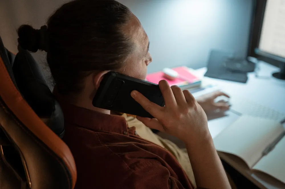 Dolandırıcılar Telefonunuzu Açıp 