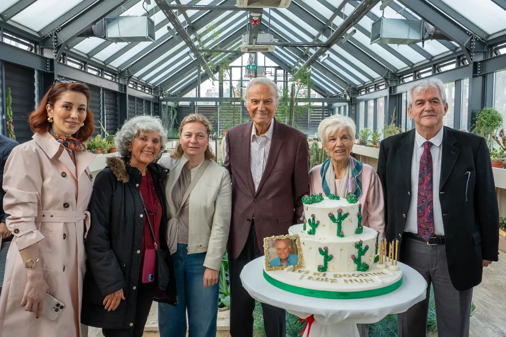 İYİ Kİ DOĞDUN EDİZ HUN! 