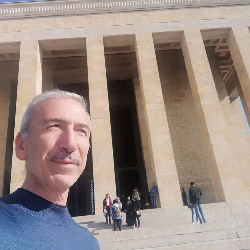 Başarılı İş İnsanı Fevzi Çakmak’tan 10 Kasım Mesajı