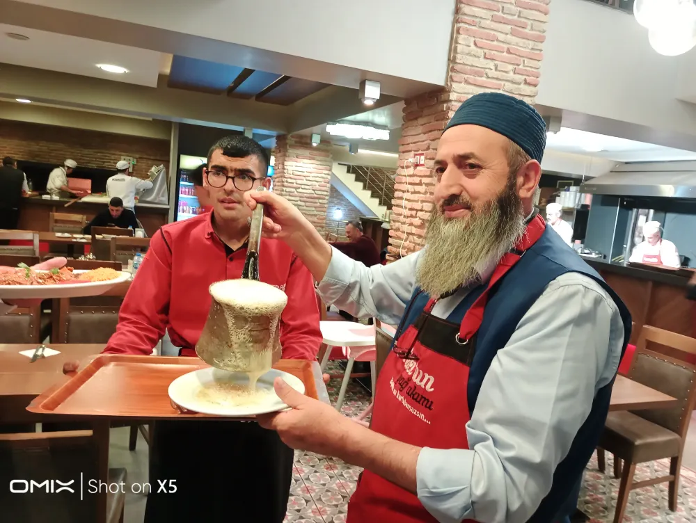 40 Yıllık Ustalık, 65 Kişilik Ekip: Üçler Döner’in Büyük Başarı Hikâyesi