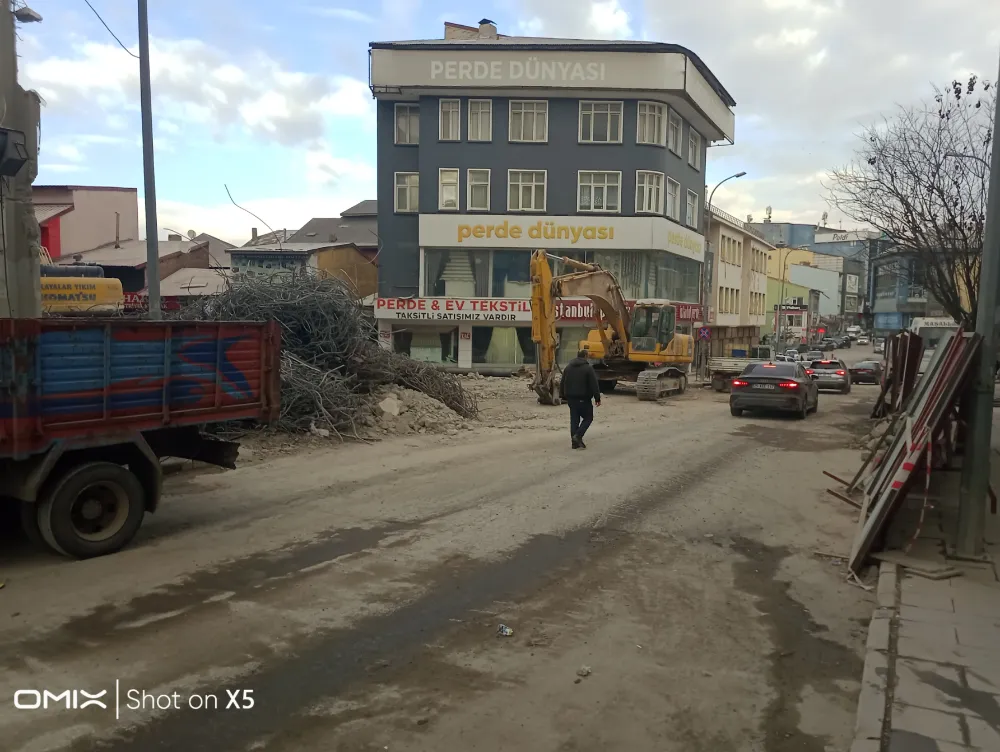 Esnafın Talepleri Sonuç Verdi: Cadde Trafiğe Açıldı