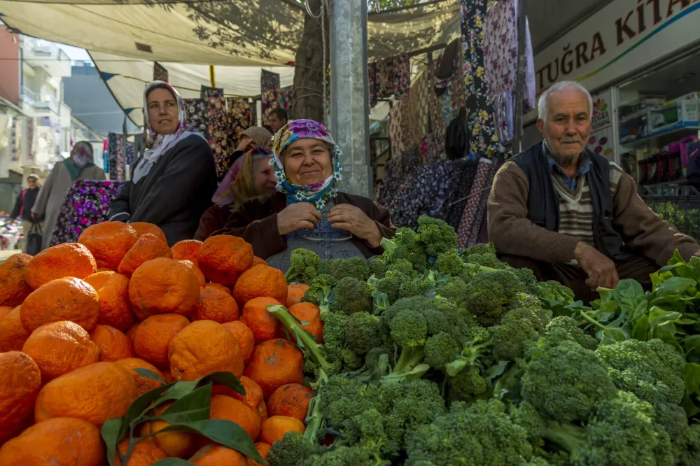 İSTANBUL’DA ŞUBAT AYINDA PORTAKAL VE DOMATES ZİRVEDE 