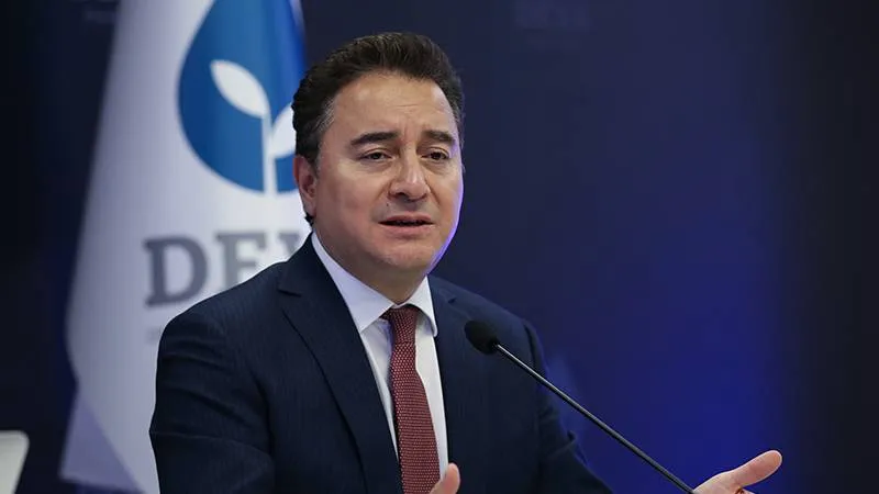 Babacan:  “Adeta bir darbe teşebbüsüdür, sandıktan çıkanı anlamsızlaştırma teşebbüsüdür” 