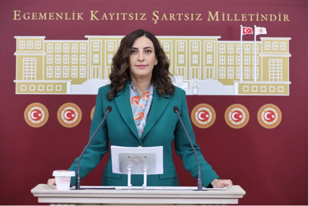   DEVA Partili Rızvanoğlu’ndan zirai don felaketi açıklaması:  “Bu bir doğal afet değil, siyasi ihmalin sonucudur”   