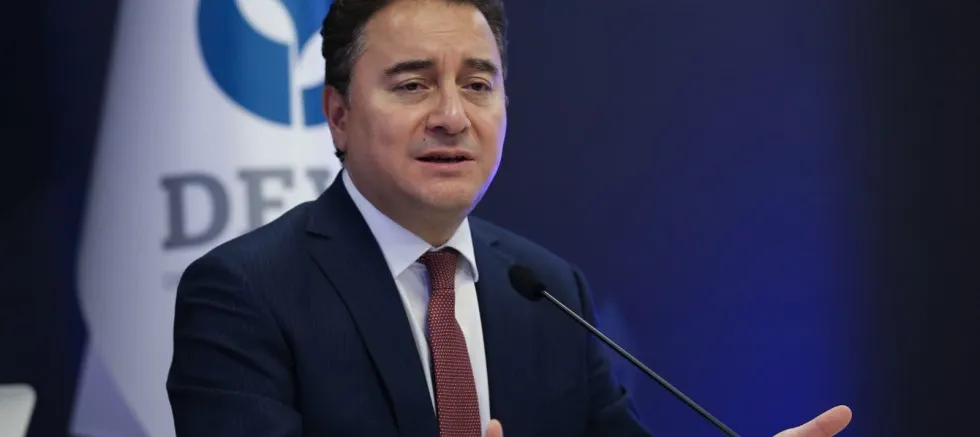 Babacan:  “Turpun büyüğü Kamu İhale Yasası’dır” 