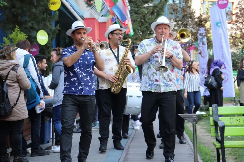 Üsküdar Üniversitesi 10. Bilim ve Fikir Festivali başlıyor! 