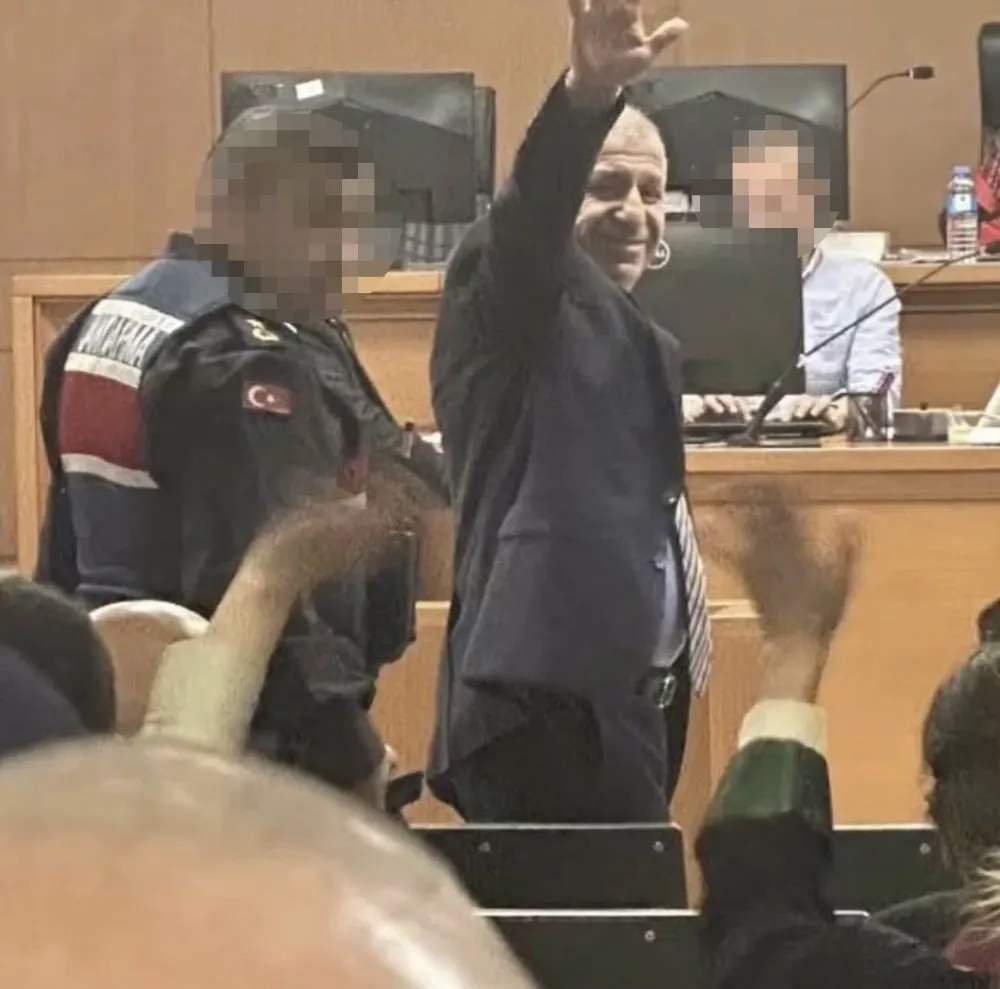 “Ümit Özdağ, sözde ırkçılık suçlamasıyla, Dem’in talebi doğrultusunda Silivri’de tutulmaya devam edecek.”