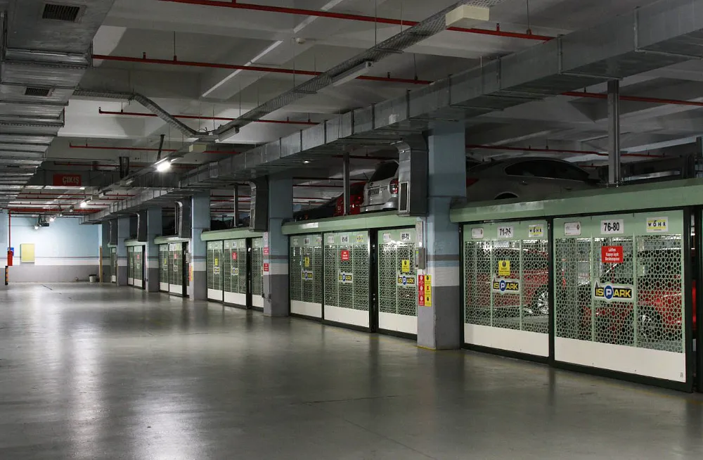 GEÇİCİ KAPATILAN İSPARK OTOPARKLARI AÇILDI  