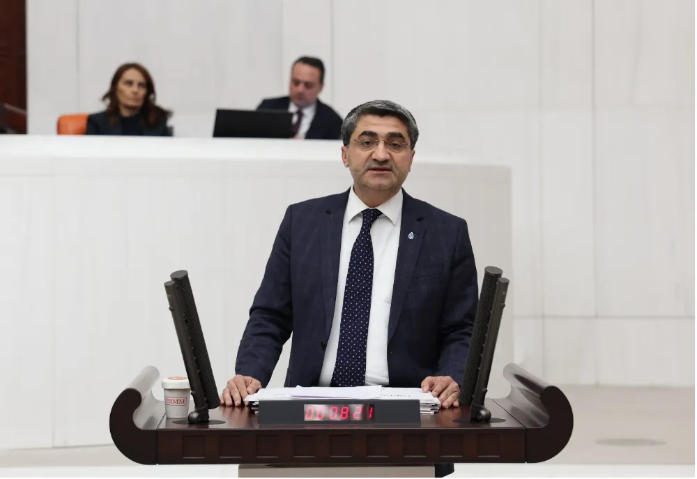   DEVA Partili Ekmen:  Sırrı Süreyya Önder’in ölümü hepimiz için çok büyük bir kayıp   