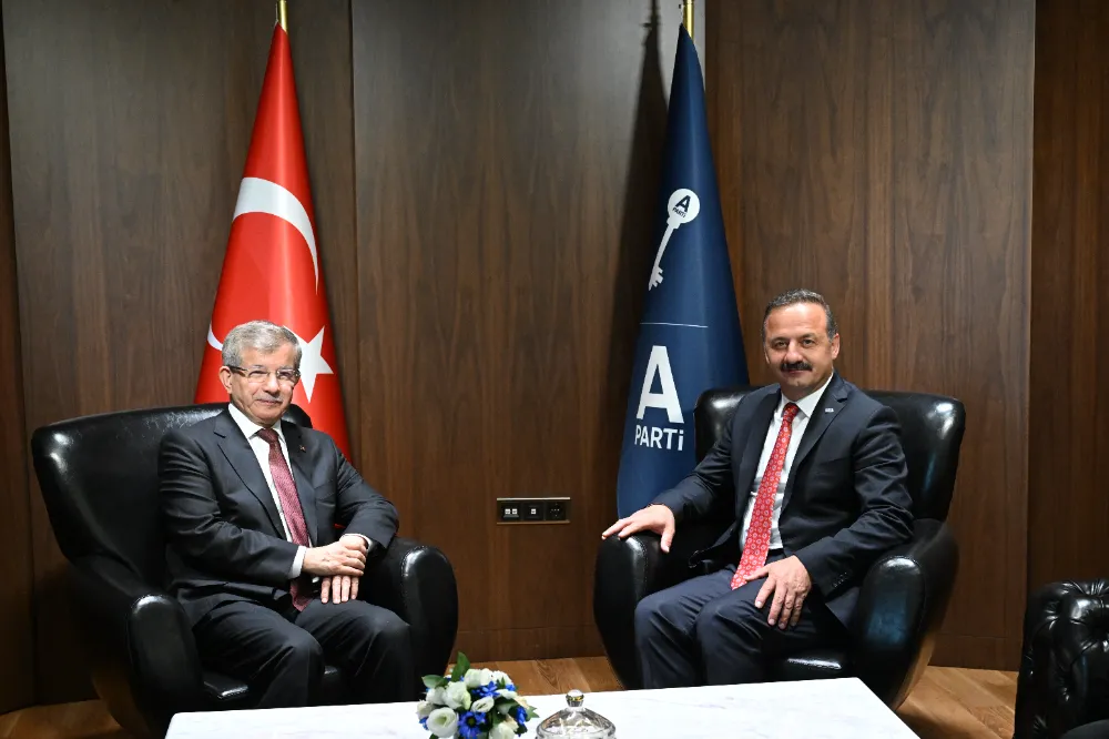 AĞIRALİOĞLU, DAVUTOĞLU’NU AĞIRLADI