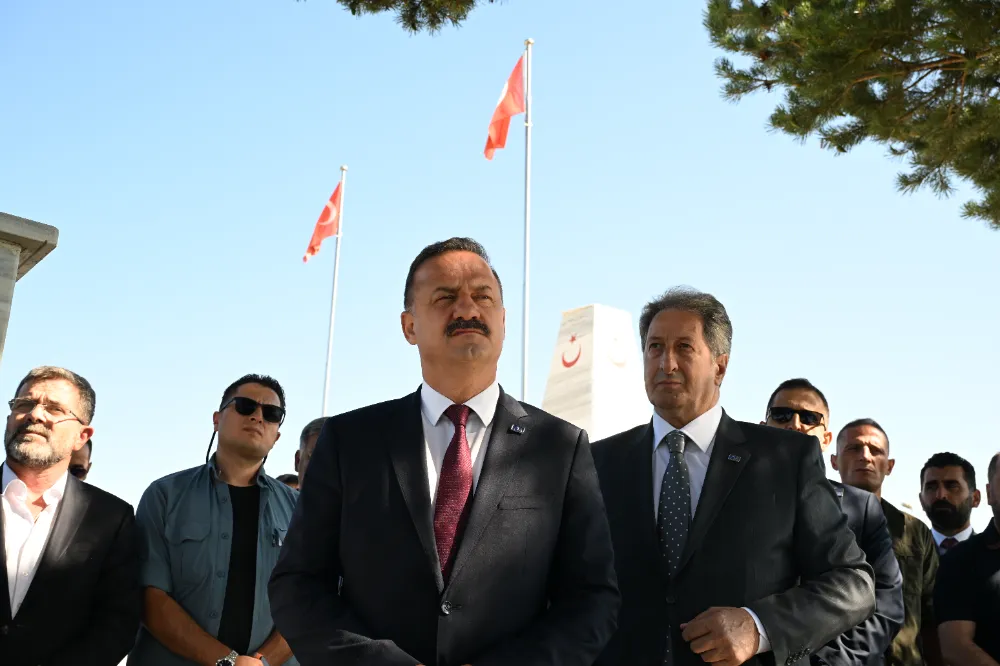 AĞIRALİOĞLU ERZİNCAN’DA GAZETECİLERLE BULUŞTU