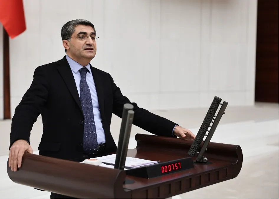 DEVA Partili Ekmen:  Kıyılar vatandaşın hakkıdır, ticarileştirilemez 