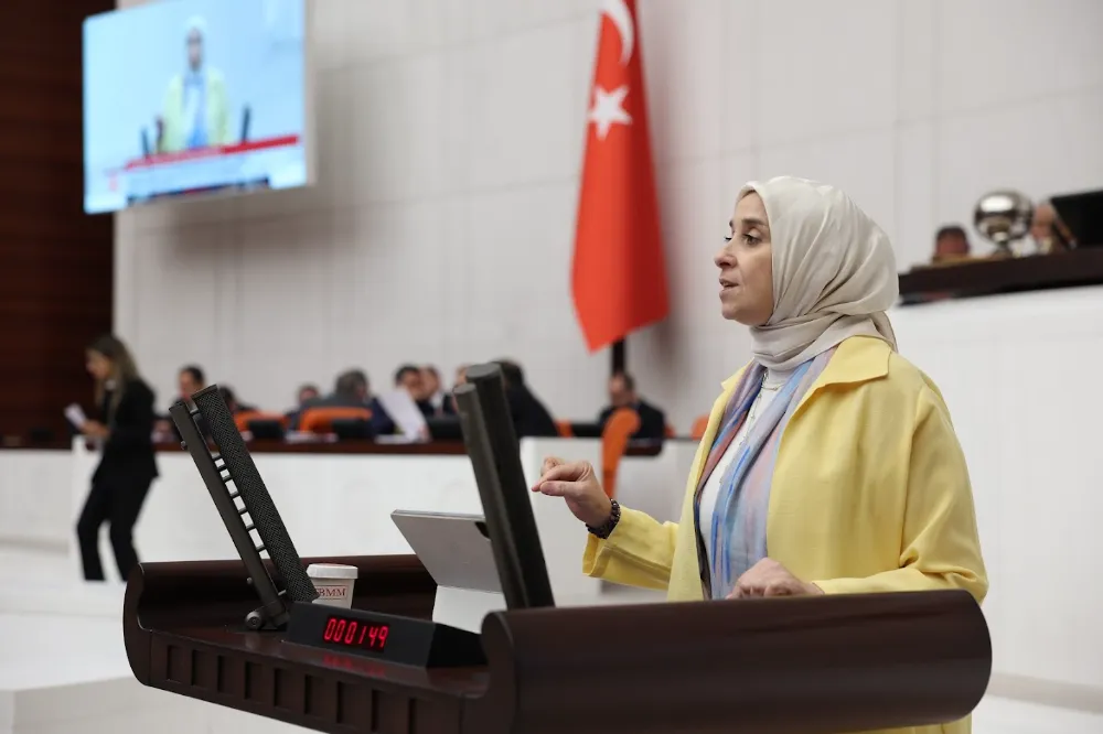  Elif Esen’den tıbbi kenevir yasasına yorum:   “Ticaret, halk sağlığının önüne konamaz!” 