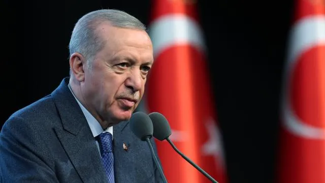 Cumhurbaşkanı Erdoğan: 12-13 yaşındaki masum yavruların emeklerine kara çalınıyor