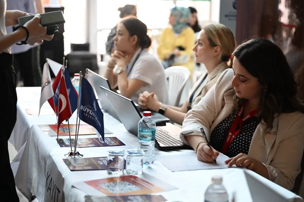  İBB BÖLGESEL İSTİHDAM OFİSİ KARİYER FUARLARI SARIYER VE BEYLİKDÜZÜ’NDE 