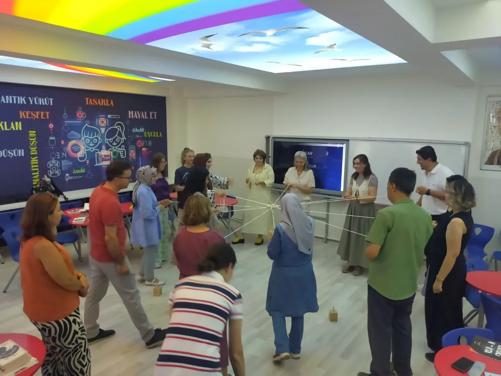 Öğretmenler yeni eğitim yılına birlikte öğrenerek hazırlandı 