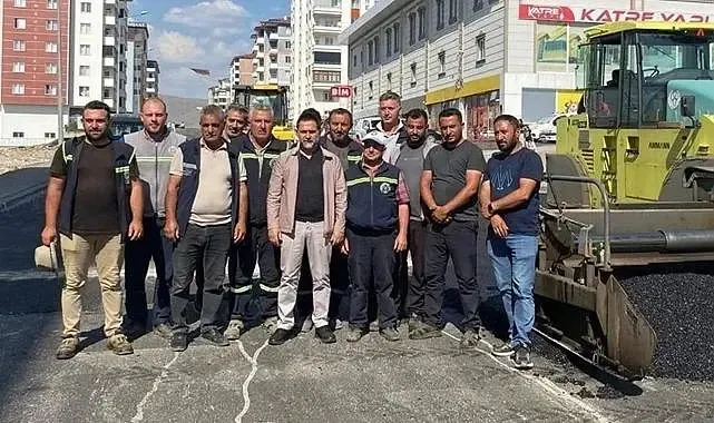 Başkan Uçar asfalt çalışmalarını yerinde inceledi