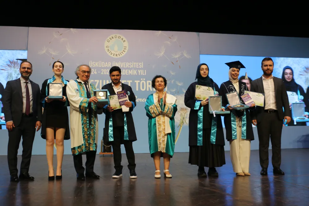 Üsküdar Üniversitesi 12. dönem mezunlarını uğurladı! 