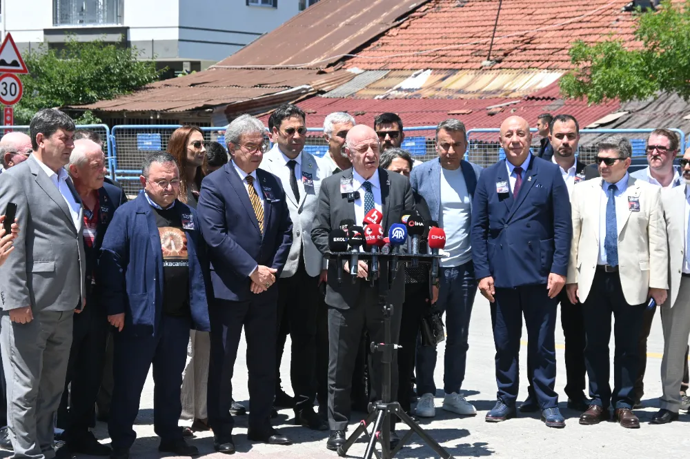 Ümit Özdağ, Kartalkaya davasına katıldı. Basın açıklaması yaptı