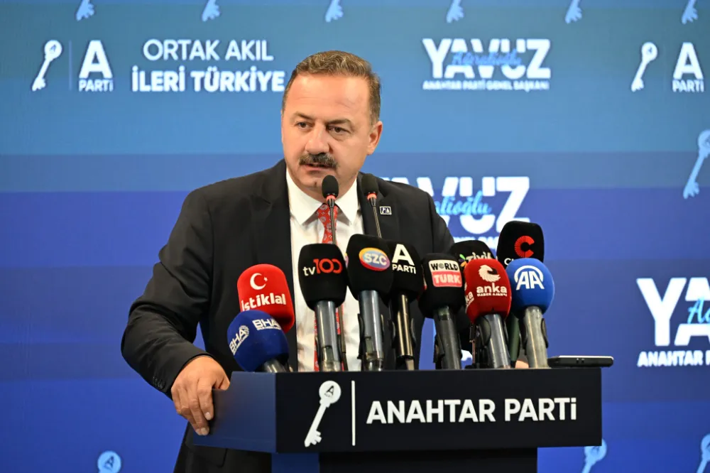 HÜKÜMETE ELEŞTİRİ: SİZE KAÇ LİRA BORCUMUZ VAR?