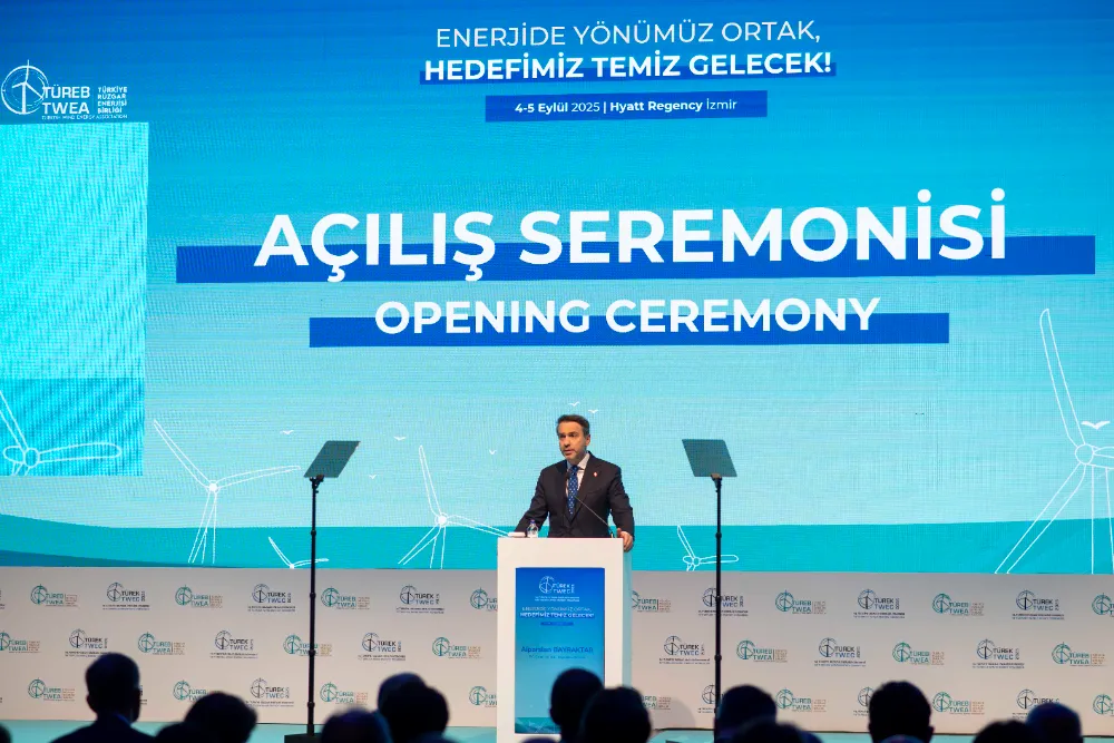 RÜZGAR ENERJİSİ SEKTÖRÜ İZMİR’DE BULUŞTU, TÜREK 2025 YOĞUN KATILIMLA GERÇEKLEŞTİ 